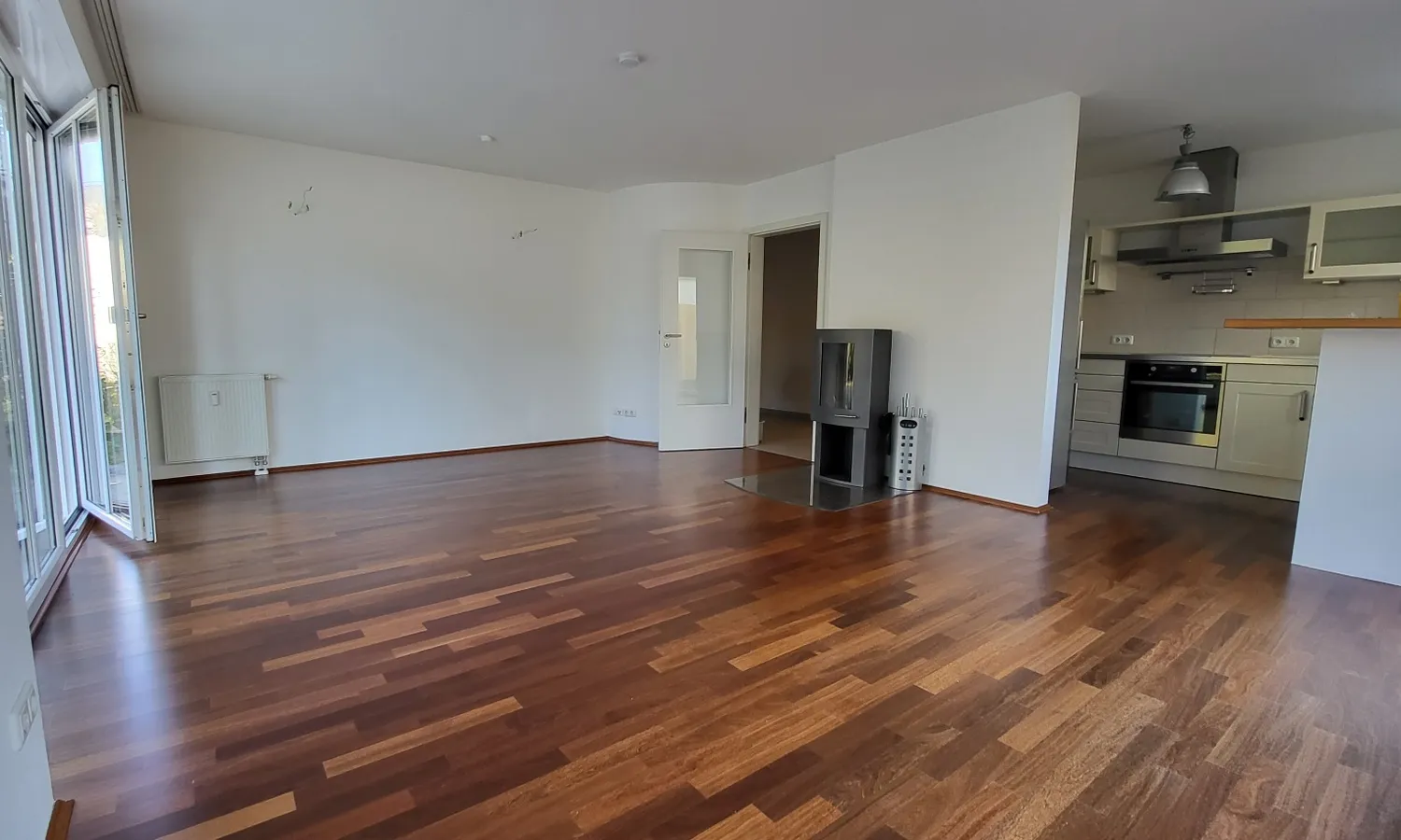 5 Zimmer Wohnung mit 115 m² in München – Bild 2