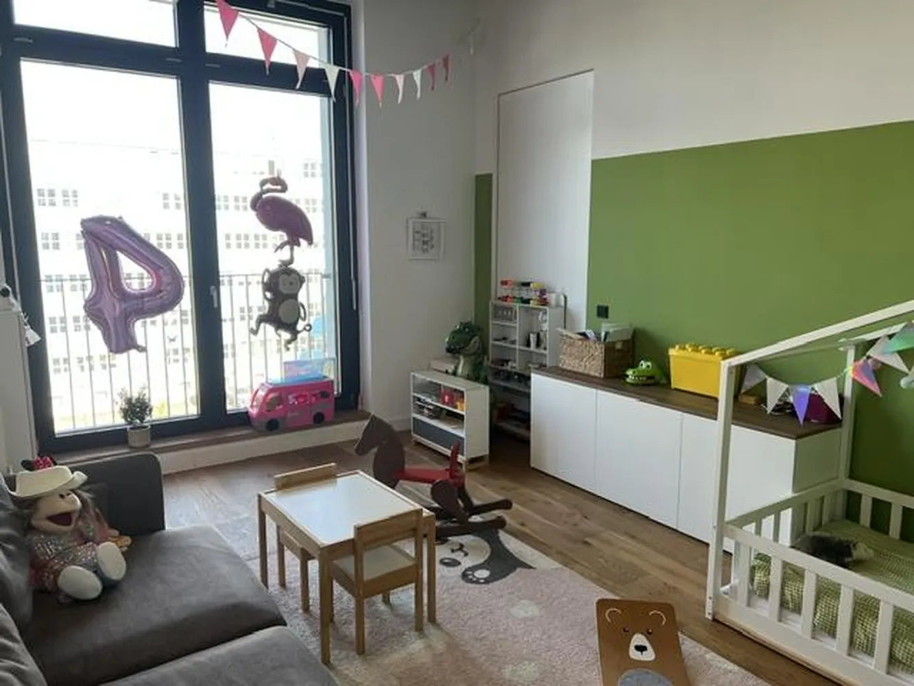 4 Zimmer Wohnung mit 173 m² in Berlin – Bild 3