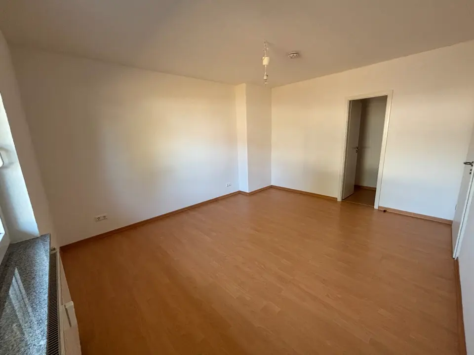 2 Zimmer Wohnung mit 55 m² in Saarbrücken – Bild 2