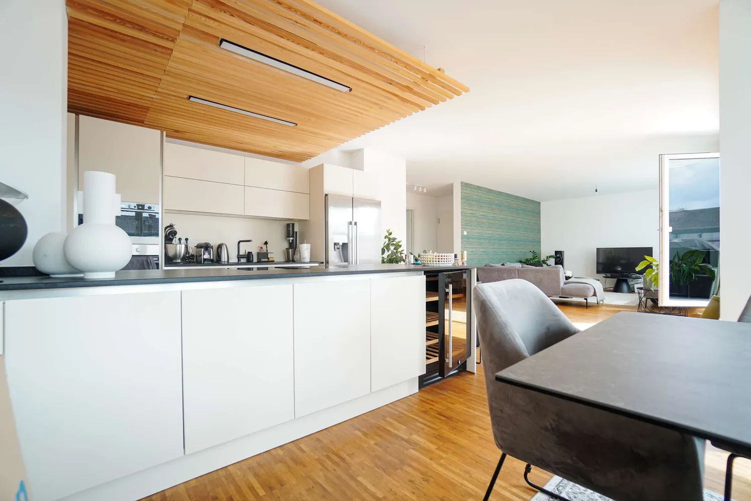 5 Zimmer Wohnung mit 155 m² in Frankfurt am Main – Bild 1