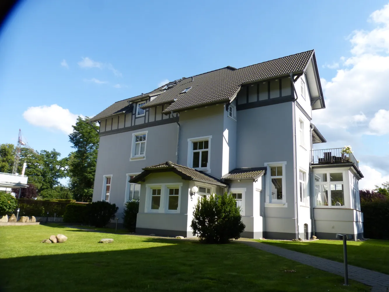 3 Zimmer Wohnung mit 90 m² in Ahrensburg – Bild 2