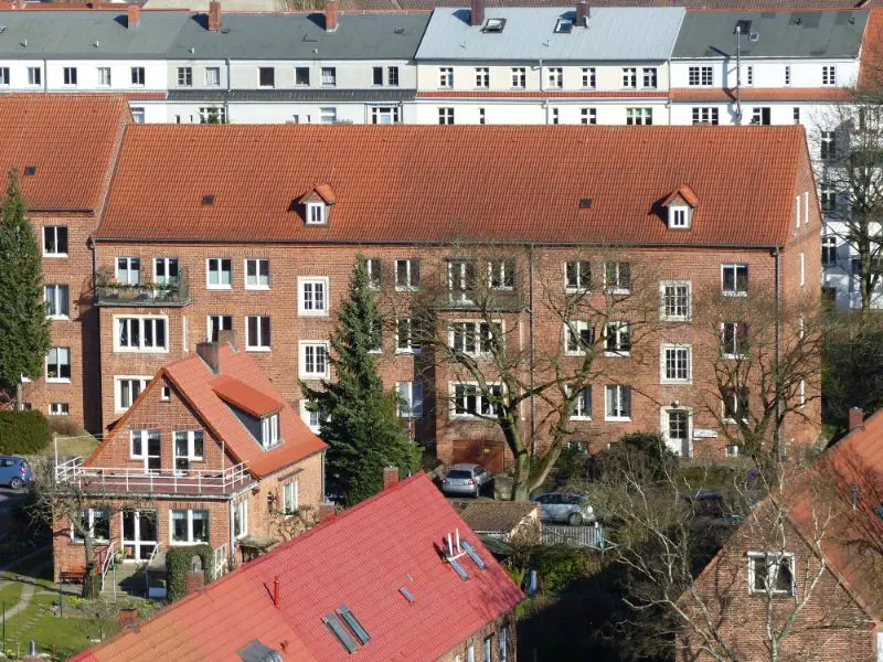 3 Zimmer Wohnung mit 95 m² in Schwerin – Bild 1
