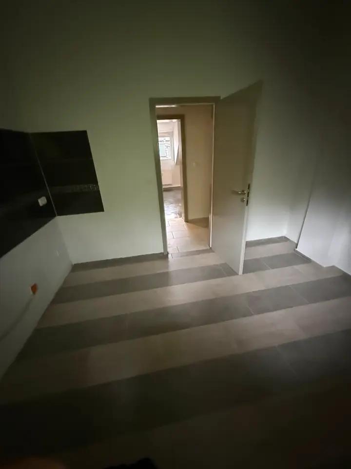 4 Zimmer Wohnung mit 90 m² in Duisburg – Bild 2