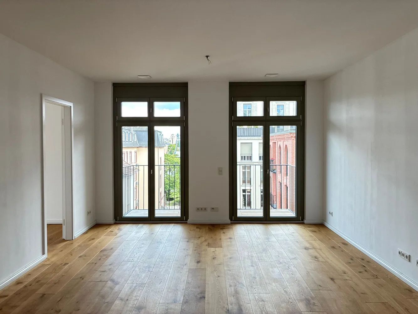 5 Zimmer Wohnung mit 155 m² in Frankfurt am Main – Bild 2