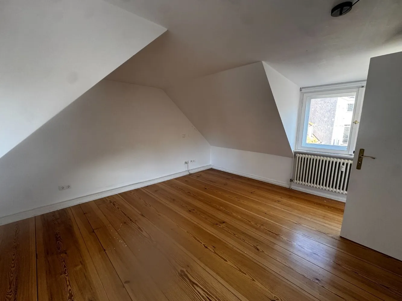 2 Zimmer Wohnung mit 73 m² in Berlin – Bild 2