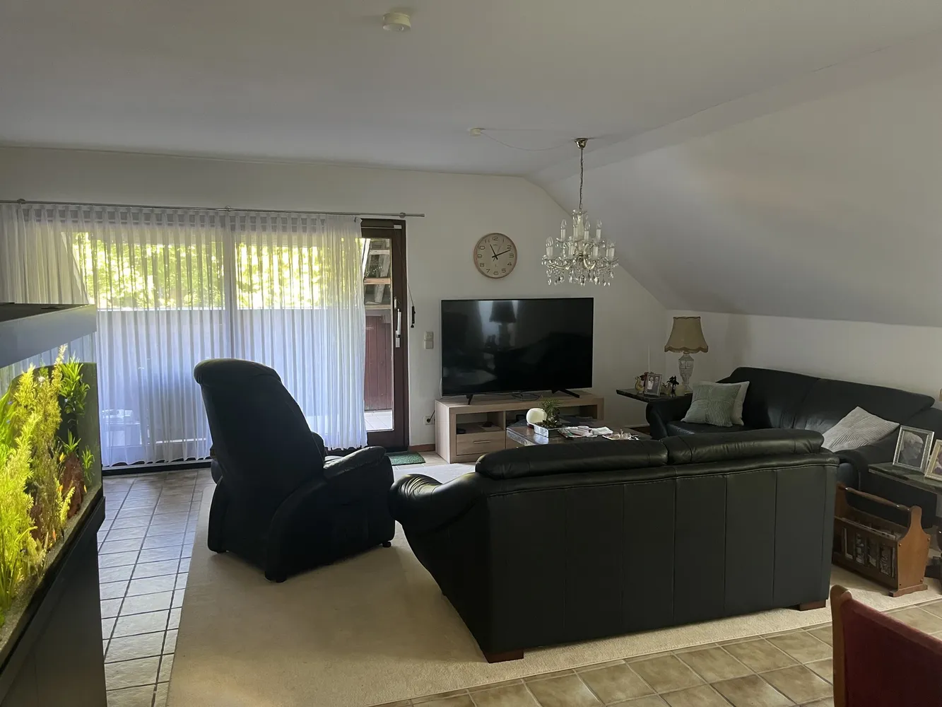 2 Zimmer Wohnung mit 100 m² in Heide – Bild 4