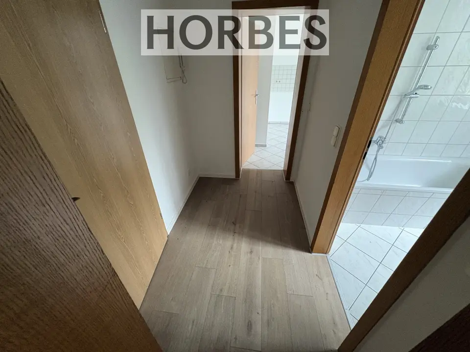2 Zimmer Wohnung mit 42 m² in Zeitz – Bild 4