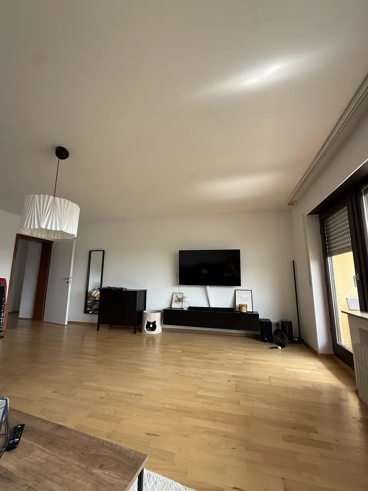 4 Zimmer Wohnung mit 97 m² in Karlsruhe – Bild 2