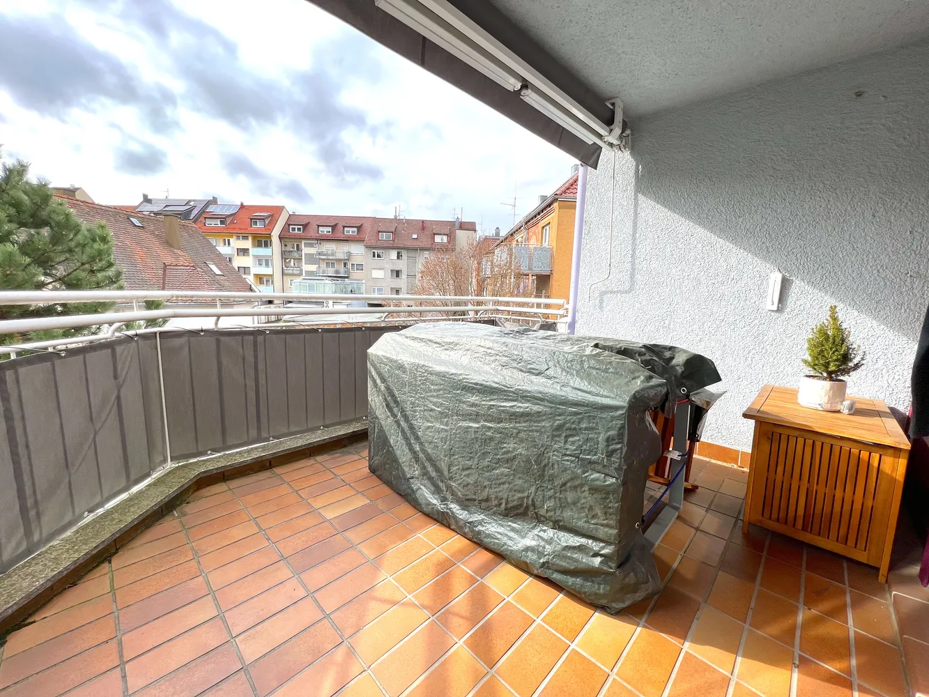 4 Zimmer Wohnung mit 95 m² in Stuttgart – Bild 9