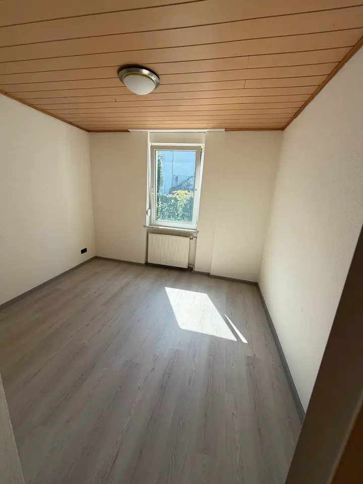 2 Zimmer Wohnung mit 45 m² in Saarbrücken – Bild 2
