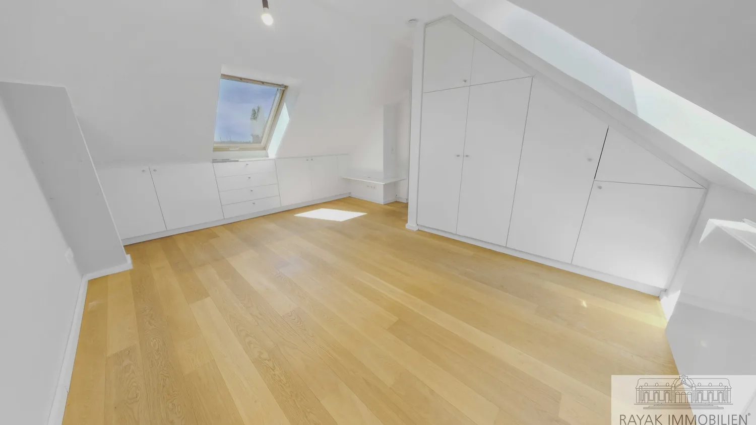 5 Zimmer Wohnung mit 125 m² in Düsseldorf – Bild 11