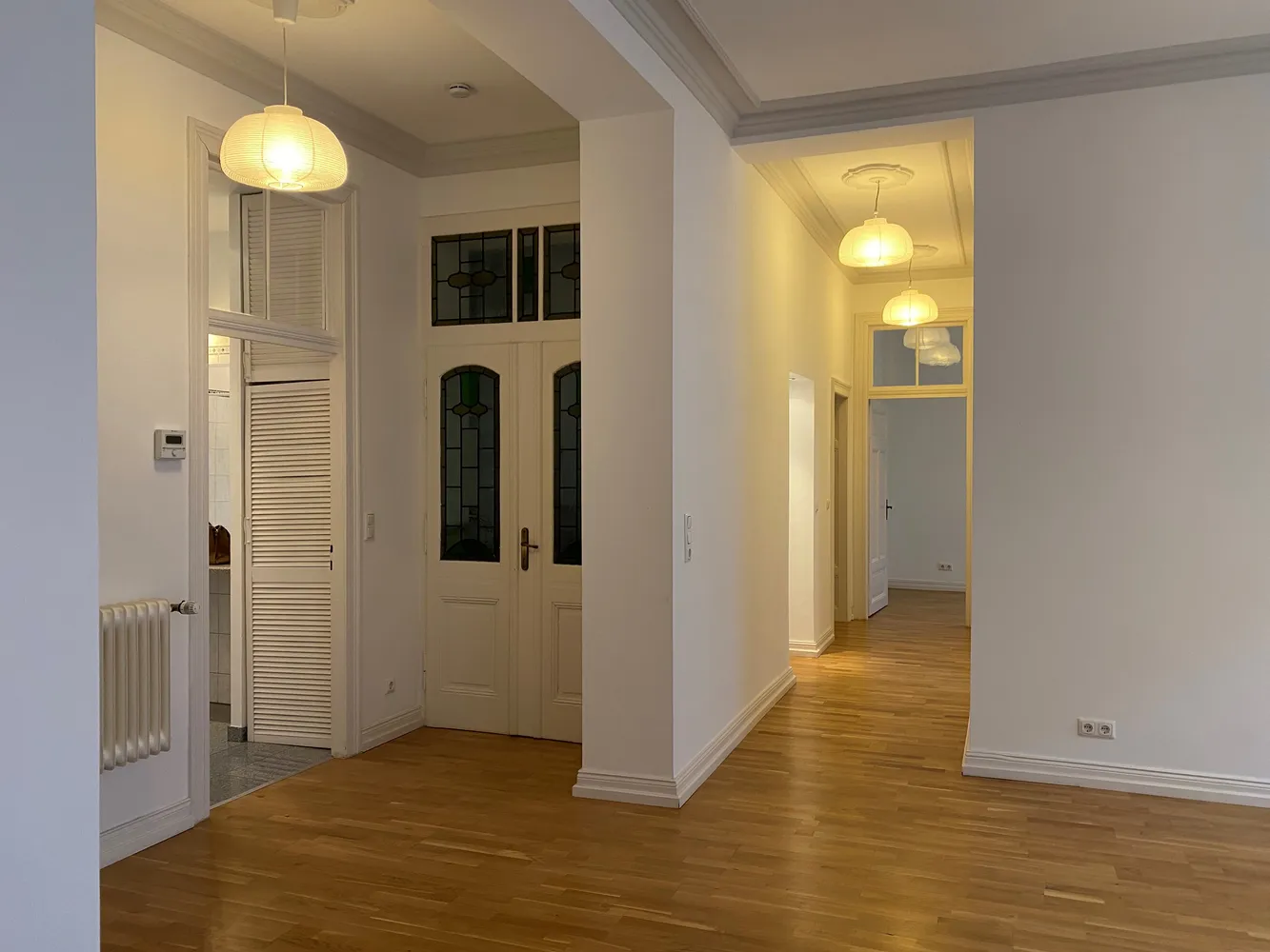4 Zimmer Wohnung mit 140 m² in Wiesbaden – Bild 1