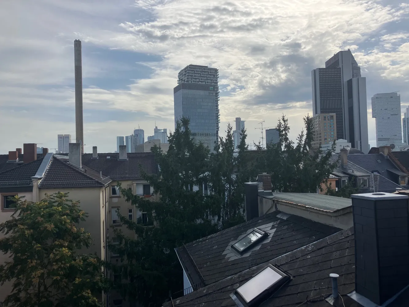 2 room apartment with 65 m² in Frankfurt am Main – Photo 2