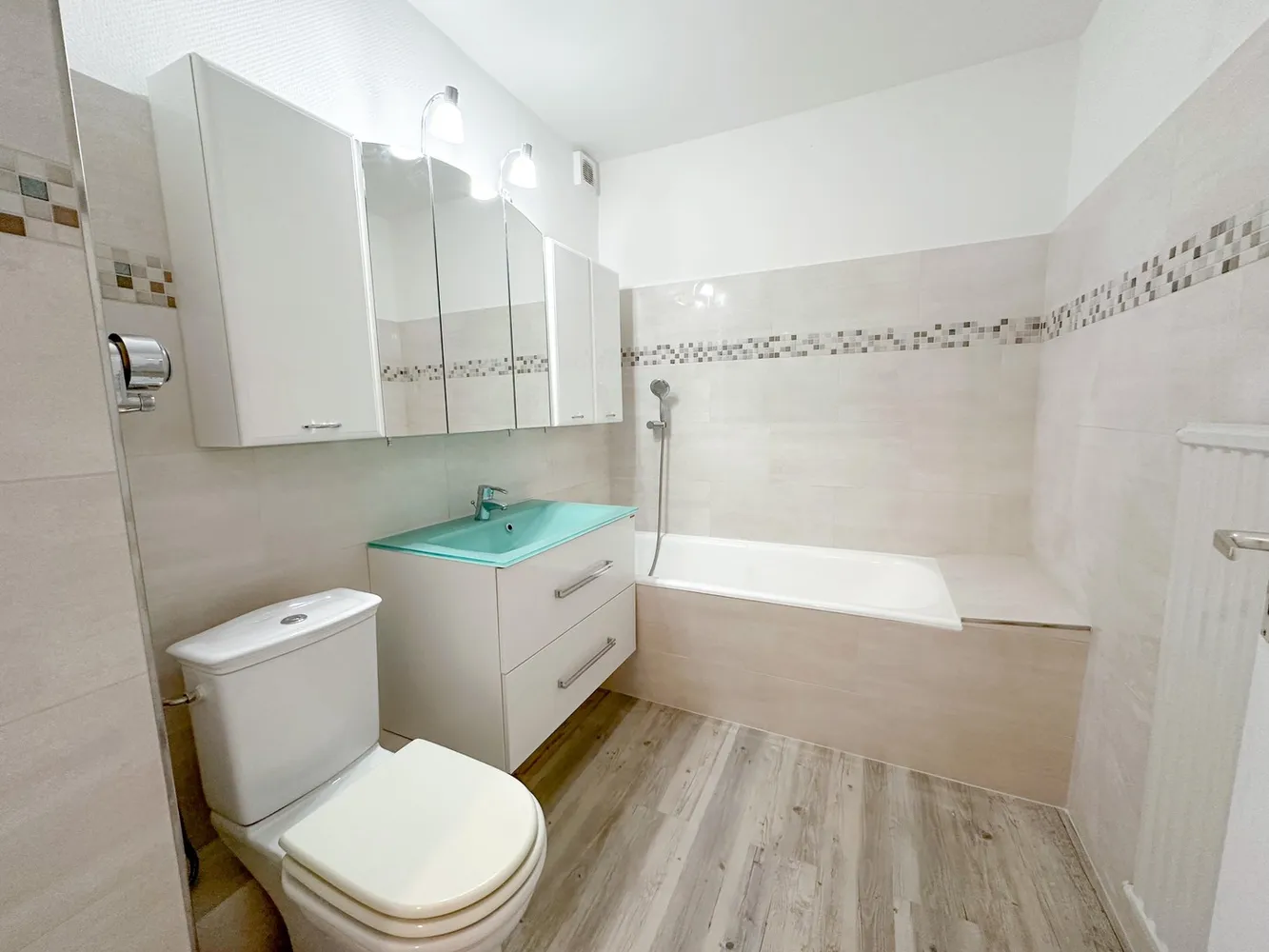 2 Zimmer Wohnung mit 54 m² in Köln – Bild 5