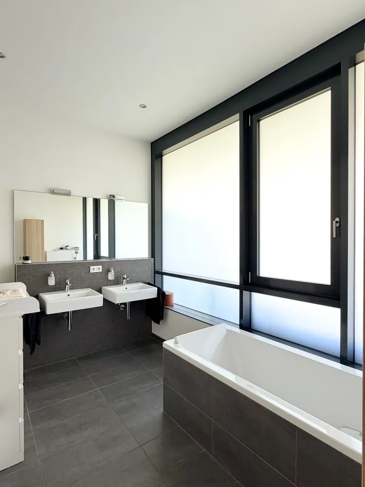 2 Zimmer Wohnung mit 122 m² in Karlsruhe – Bild 7