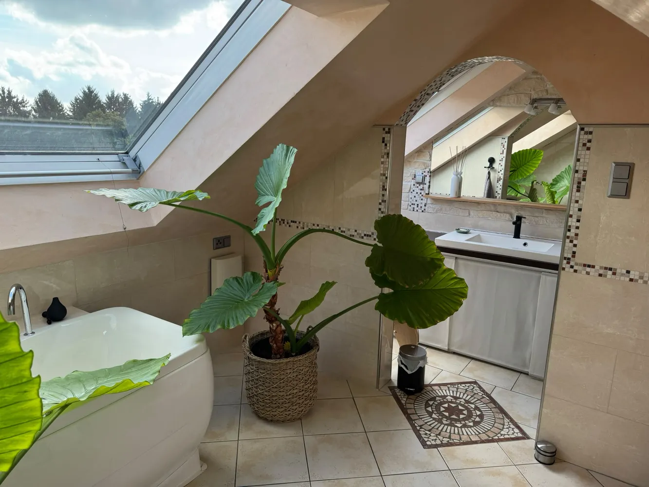 3 Zimmer Wohnung mit 100 m² in Leverkusen – Bild 4
