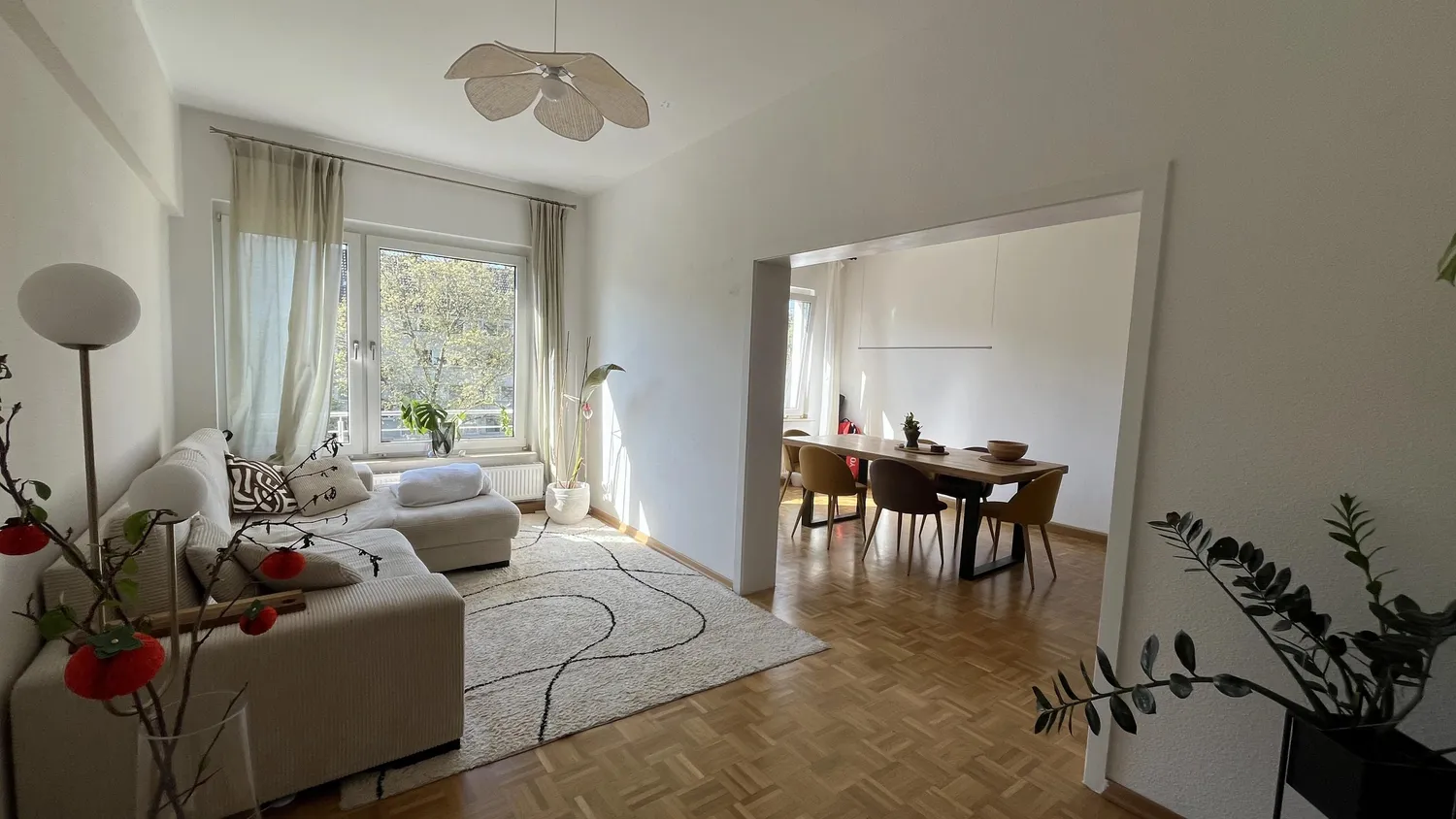 4 Zimmer Wohnung mit 100 m² in Köln – Bild 1