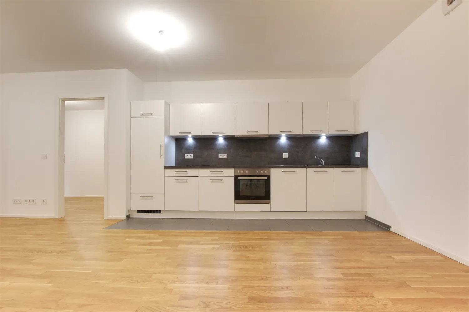3 Zimmer Wohnung mit 67 m² in Frankfurt am Main – Bild 2