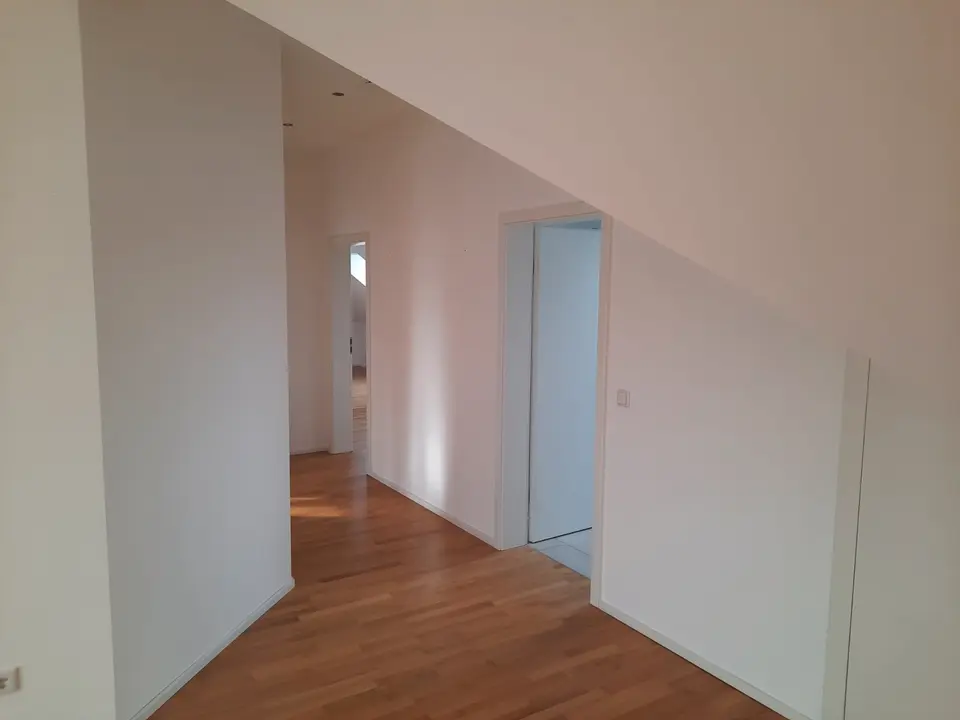 3 Zimmer Wohnung mit 93 m² in Ingolstadt – Bild 7