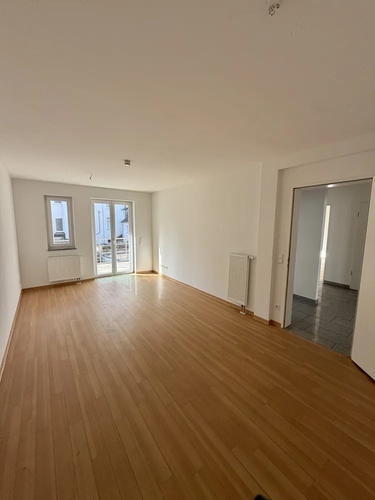 3 Zimmer Wohnung mit 76 m² in Krefeld – Bild 2