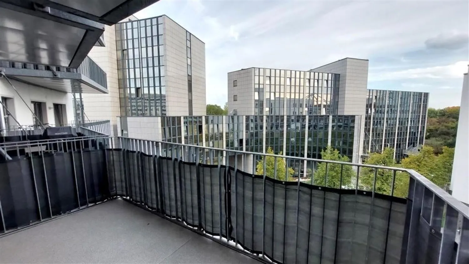 4 room apartment with 141 m² in Düsseldorf – Photo 2