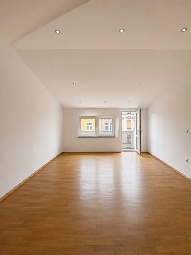 2 Zimmer Wohnung mit 72 m² in Halle (Saale) – Bild 1