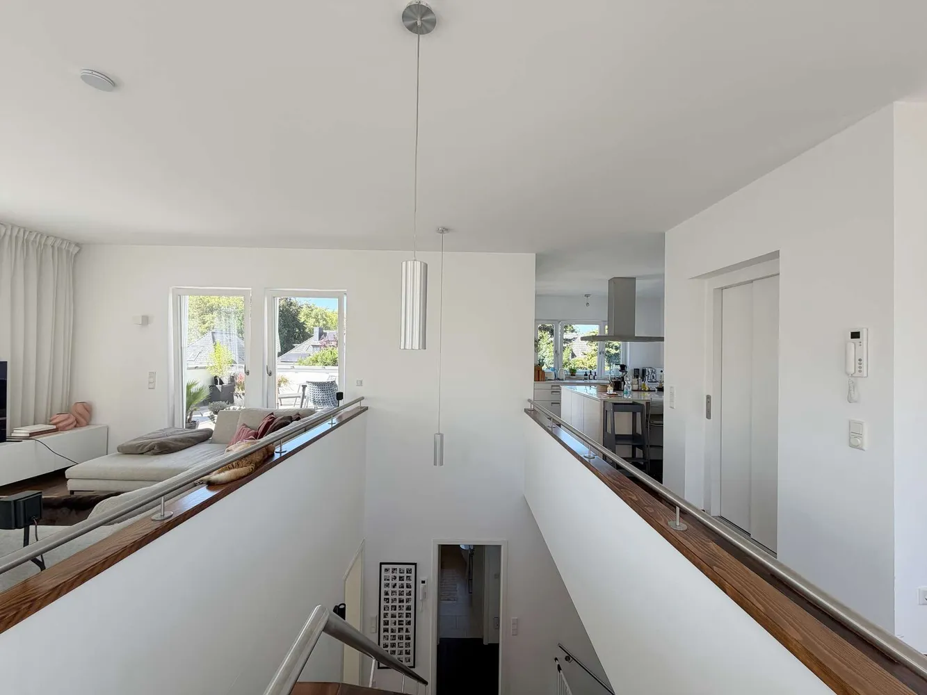 5 Zimmer Wohnung mit 196 m² in Köln – Bild 1