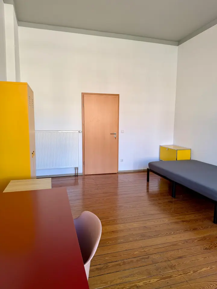 4 Zimmer Wohnung mit 113 m² in Dessau-Roßlau – Bild 1