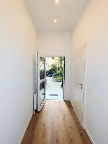 1 Zimmer Wohnung mit 55 m² in Berlin – Bild 2