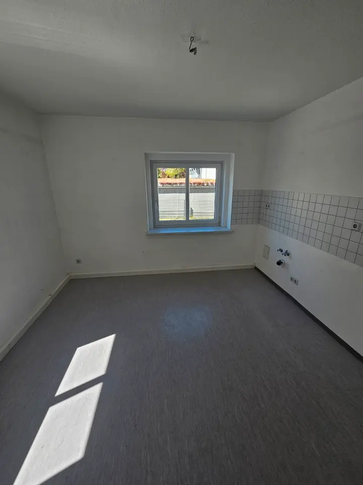 2 Zimmer Wohnung mit 62 m² in Altenburg – Bild 2