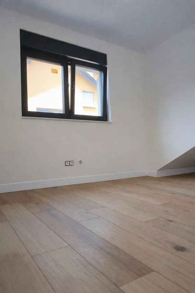 5 Zimmer Wohnung mit 106 m² in Pforzheim – Bild 7