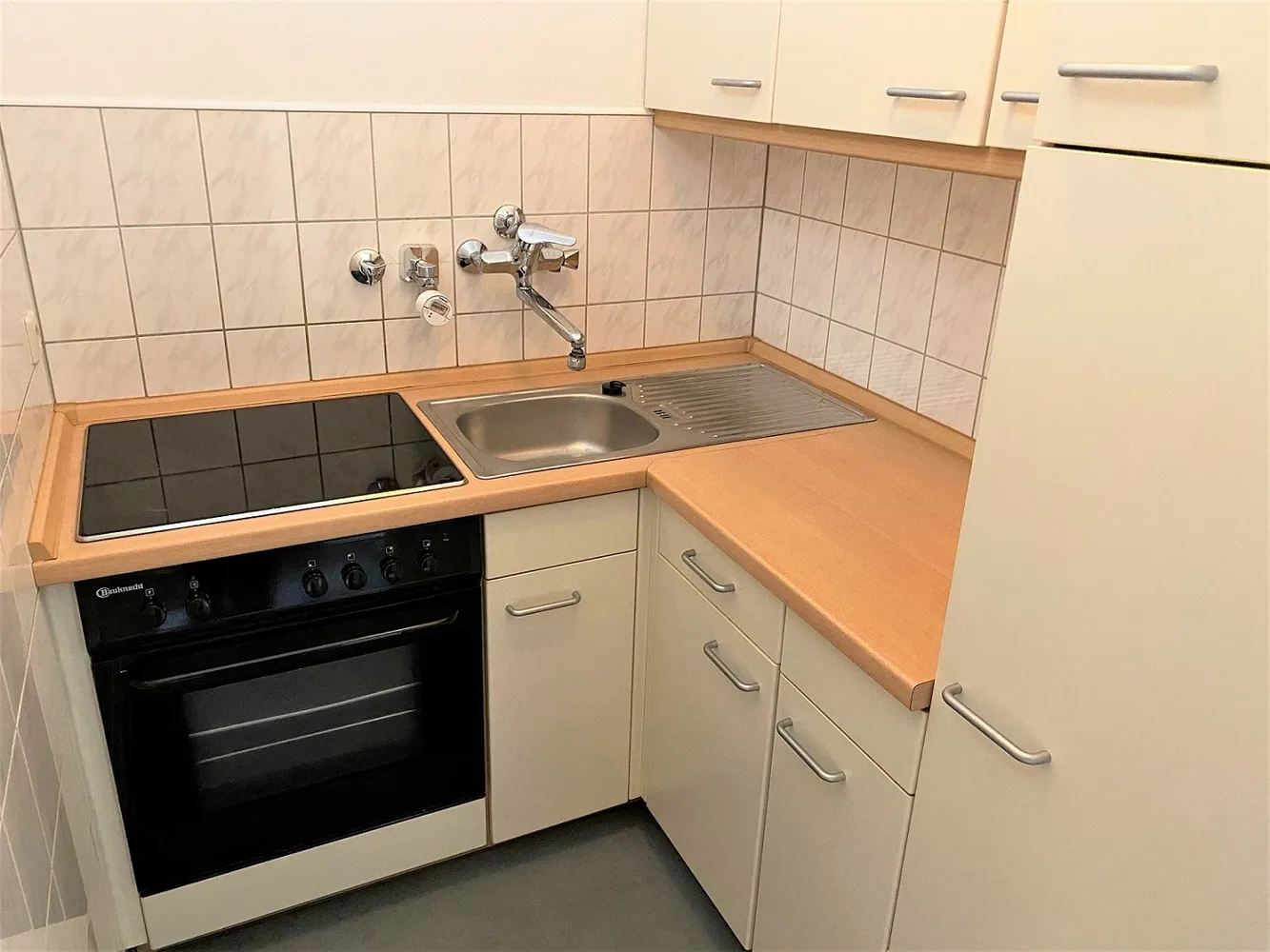 2 Zimmer Wohnung mit 42 m² in Karlsruhe – Bild 3