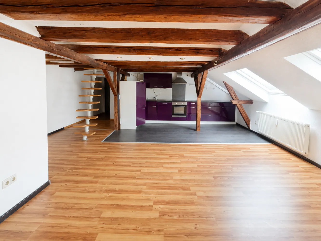 2 Zimmer Wohnung mit 61 m² in Naumburg (Saale) – Bild 1
