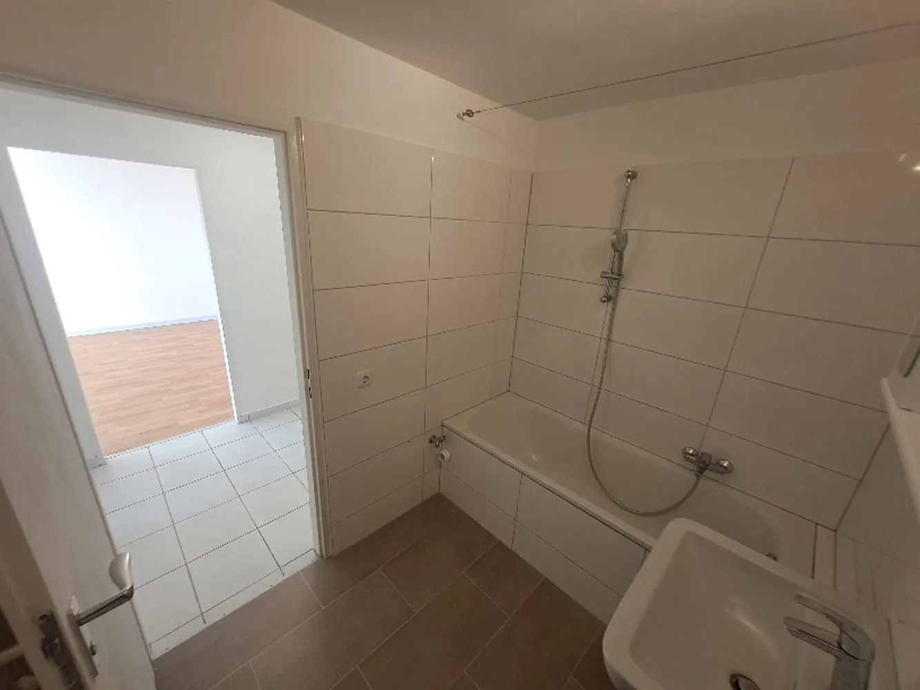 1 Zimmer Wohnung mit 30 m² in Frankfurt am Main – Bild 10