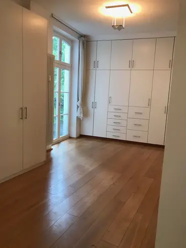 8 Zimmer Wohnung mit 202 m² in Düsseldorf – Bild 11