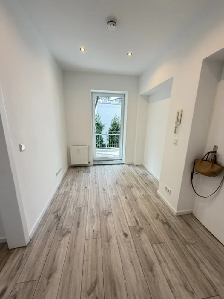 3 room apartment with 91 m² in Düsseldorf – Photo 5
