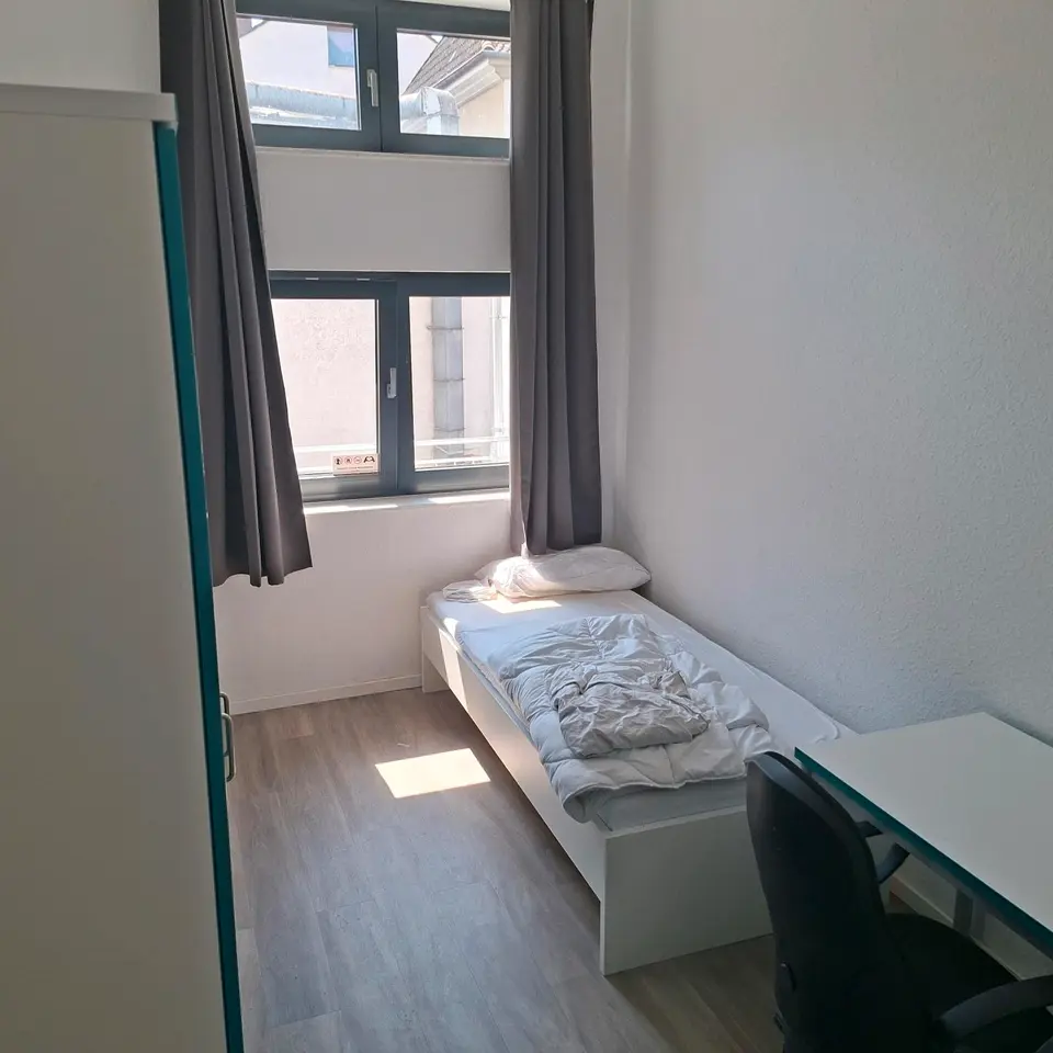 WG-Zimmer mit 15 m² in Karlsruhe – Bild 1