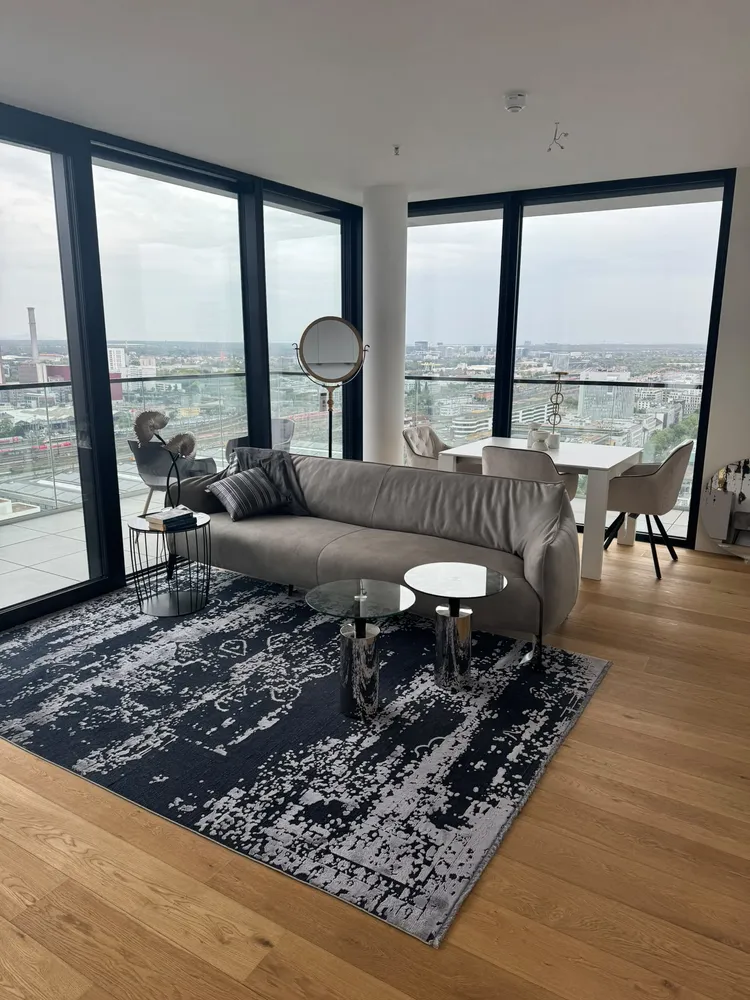 2 room apartment with 63 m² in Frankfurt am Main – Photo 1