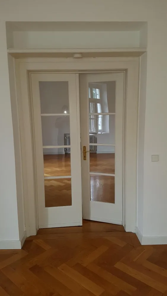 4 Zimmer Wohnung mit 135 m² in München – Bild 3