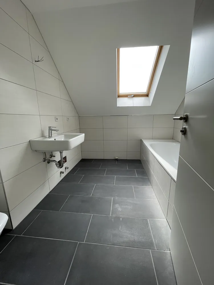 4 Zimmer Wohnung mit 131 m² in Altenburg – Bild 9