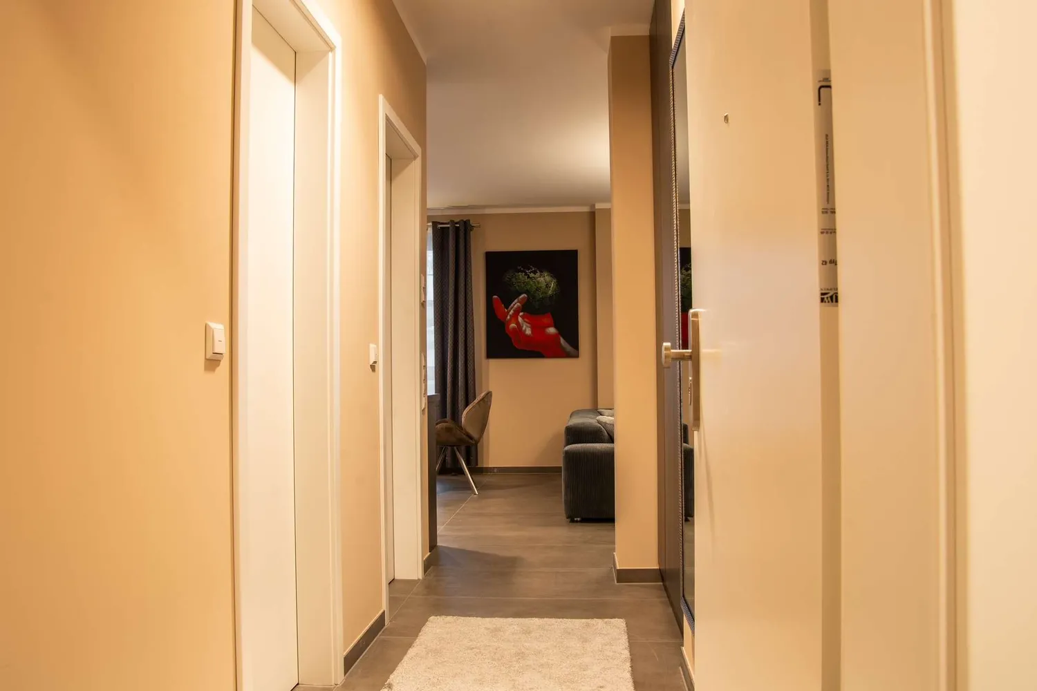 2 Zimmer Wohnung mit 42 m² in Karlsruhe – Bild 2