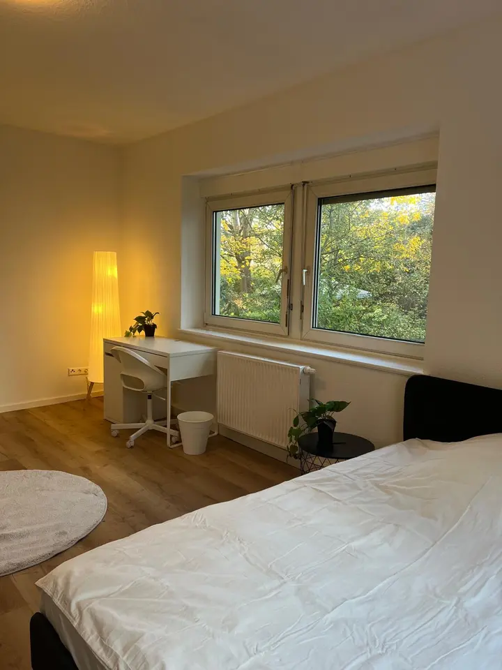 Shared room with 75 m² in Stuttgart – Photo 2