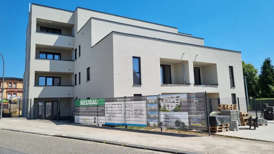 4 Zimmer Wohnung mit 130 m² in Saarbrücken – Bild 2