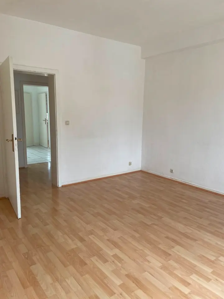 3 Zimmer Wohnung mit 120 m² in Mönchengladbach – Bild 2
