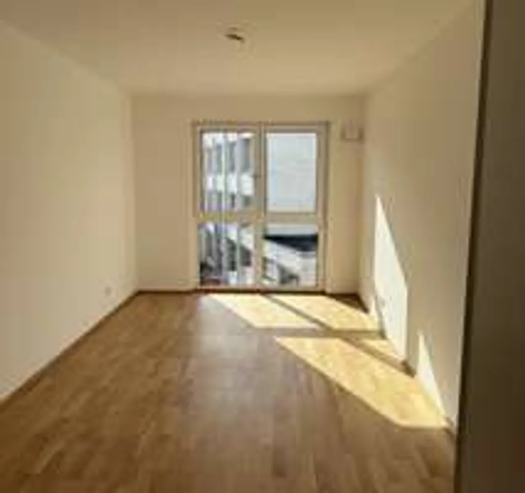 5 Zimmer Wohnung mit 128 m² in Nürnberg – Bild 2