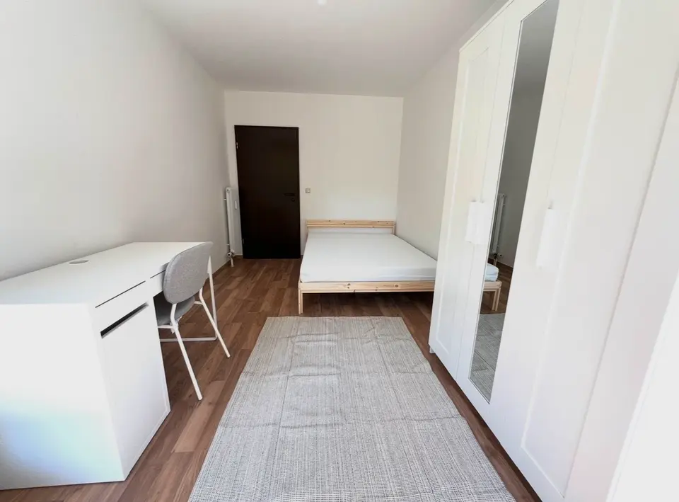 WG-Zimmer mit 12 m² in Augsburg – Bild 1