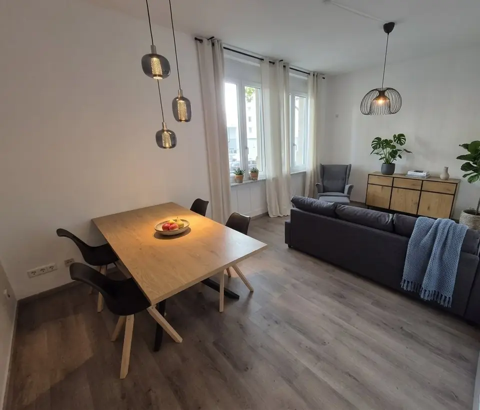 Shared room with 80 m² in Stuttgart – Photo 1