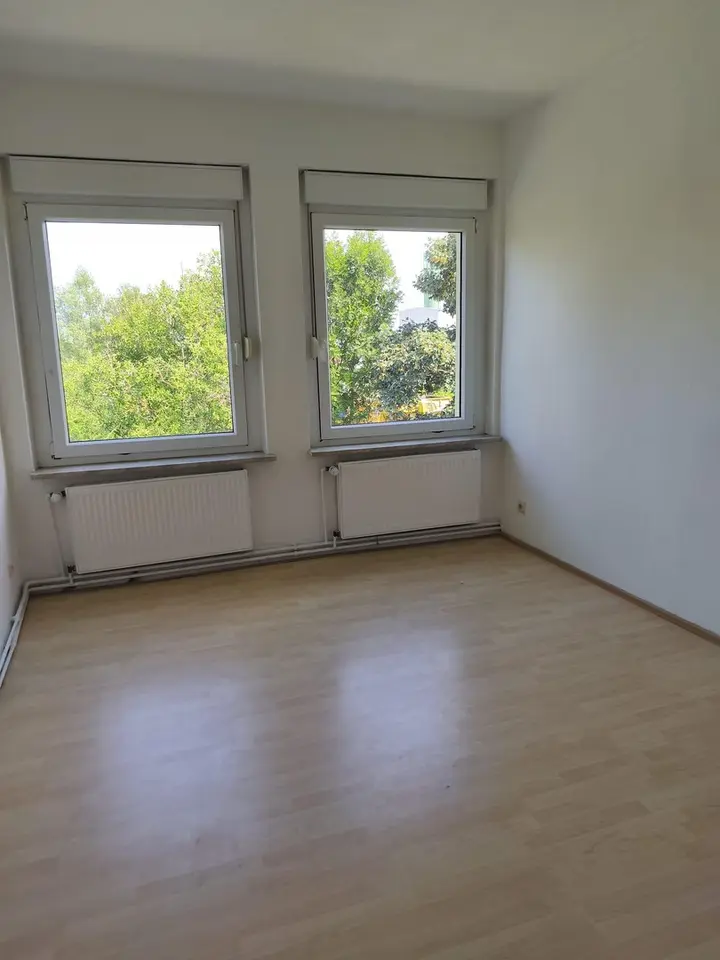 4 Zimmer Wohnung mit 98 m² in Wilhelmshaven – Bild 2