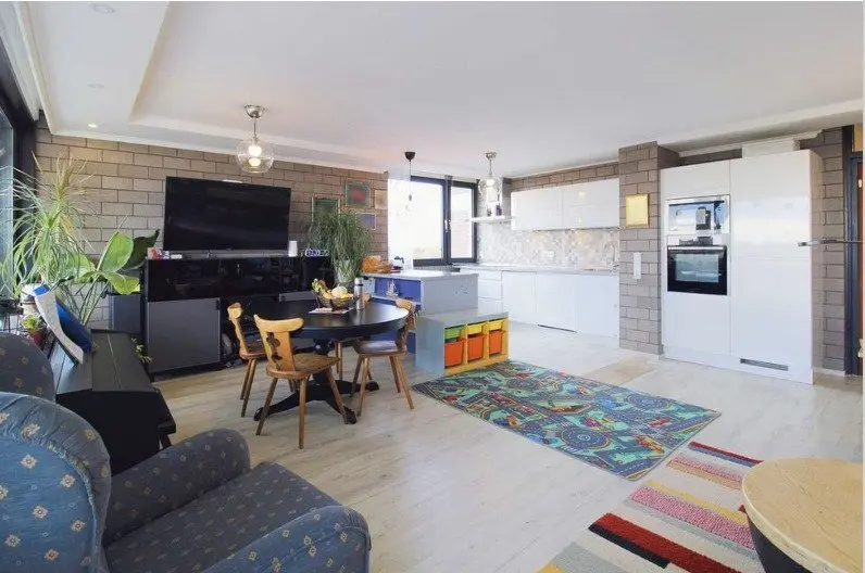 3 Zimmer Wohnung mit 97 m² in Mönchengladbach – Bild 2