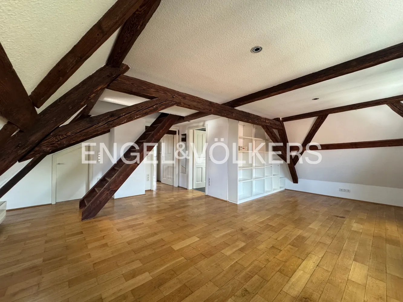 5 Zimmer Wohnung mit 204 m² in Speyer – Bild 2
